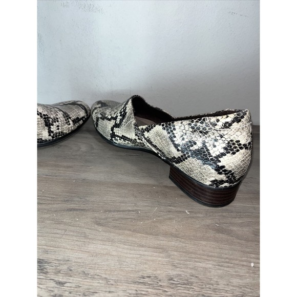 Clarks Collection Taupe Snakeskin Slip-On Loafers Women's Size 7 M Black and Tan - Picture 8 of 10